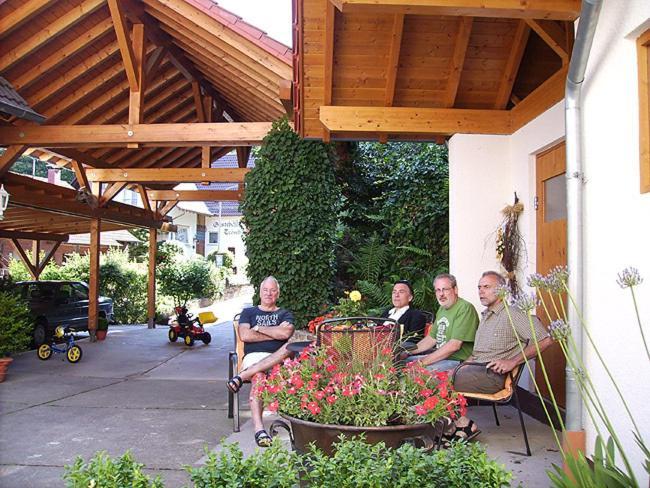 Hotel Haus Am Kastanienwald Dörrenbach Esterno foto